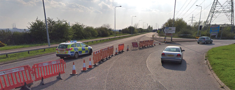 The arterial road at close to Lakeside.