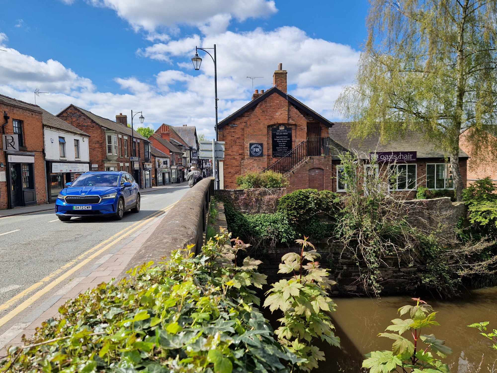 A woman was allegedly assaulted by a man on Welsh Row on Saturday 18 May (Nub News).