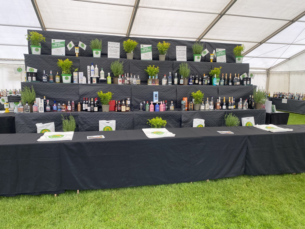 The For Rutland Grand Bottle Tombola at the start of the show. Image credit: For Rutland