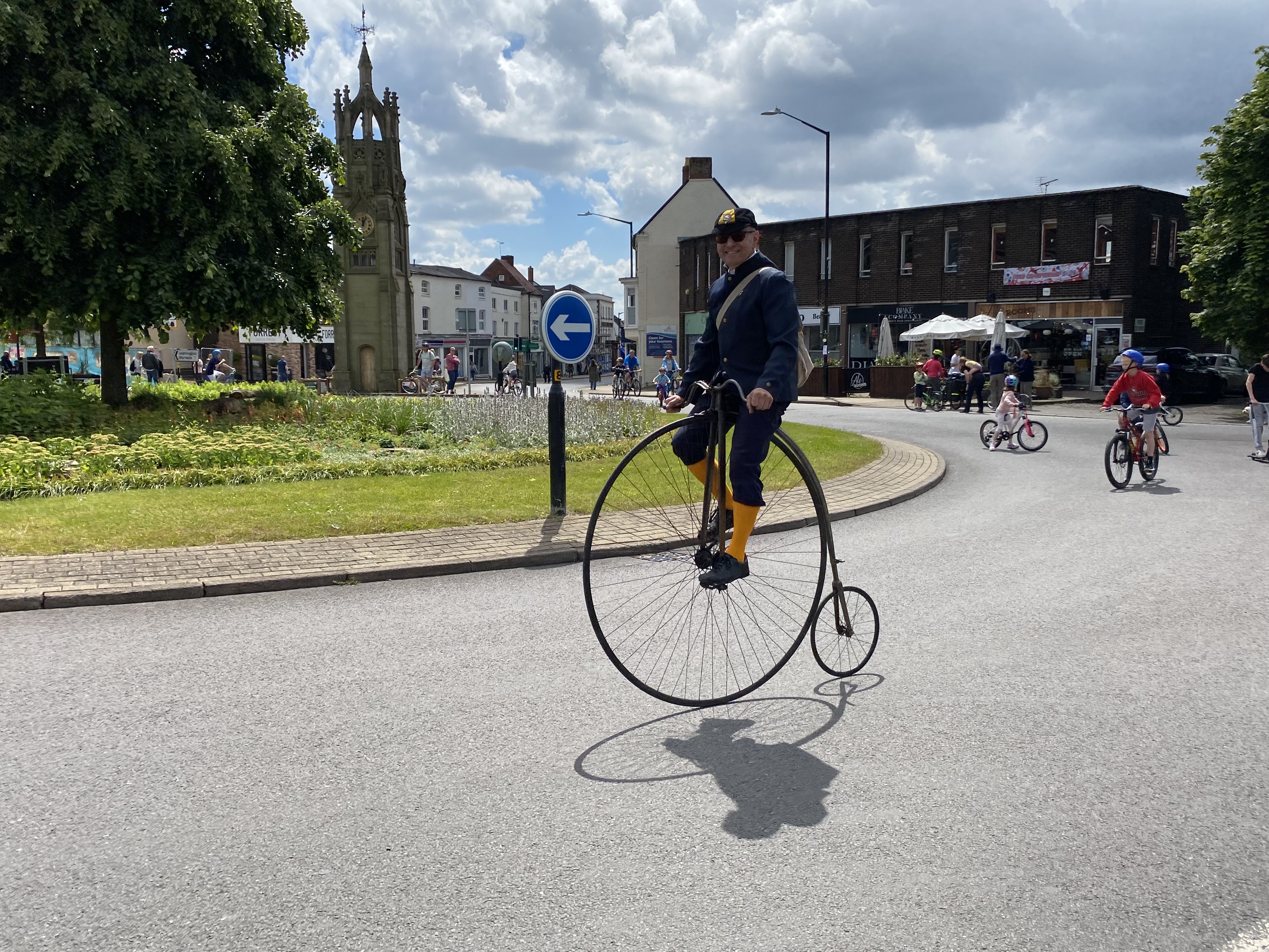 Residents were out in force to support the first Kenilworth Clean Air Day (images by James Smith)