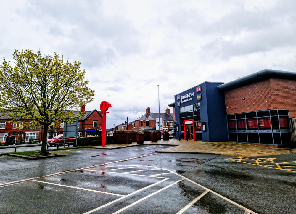 This June, Burger King submitted advertisement consent for new signs at the former Frankie & Benny's/Gourmet 4 building, on Grand Junction Retail Park (Ryan Parker).