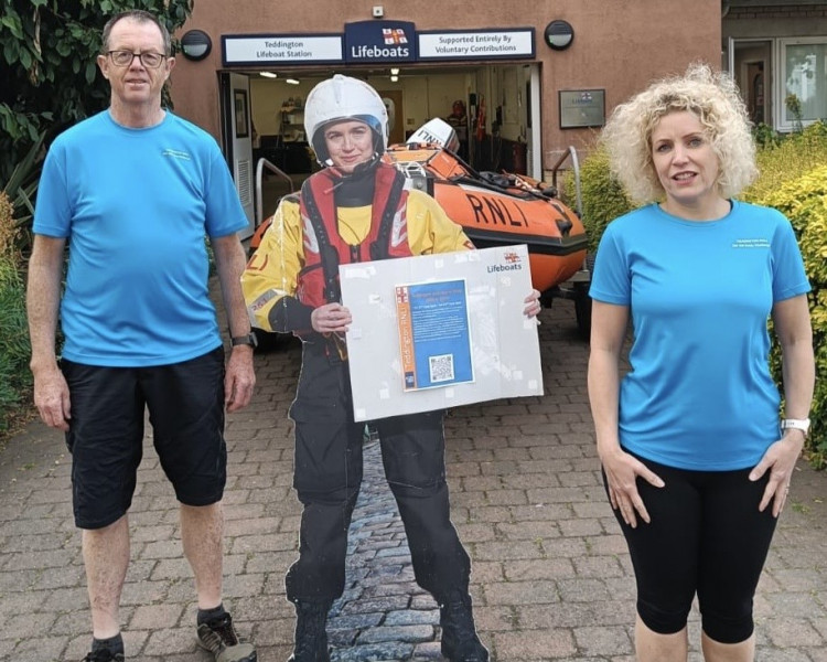 Ian Chappell and Jan Lowe have organised the Teddington Lock Island Run as part of the RNLI’s 200-year anniversary celebrations. (Photo: Gianna Saccomani/RNLI)