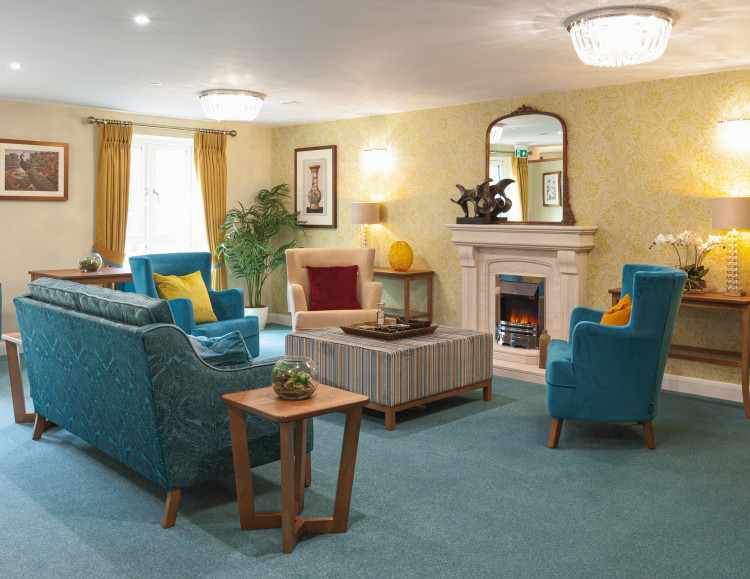 Adlington Retirement Living has released photographs of the luxurious coffee lounge, homeowners’ lounge, restaurant and show apartments (Nub News).