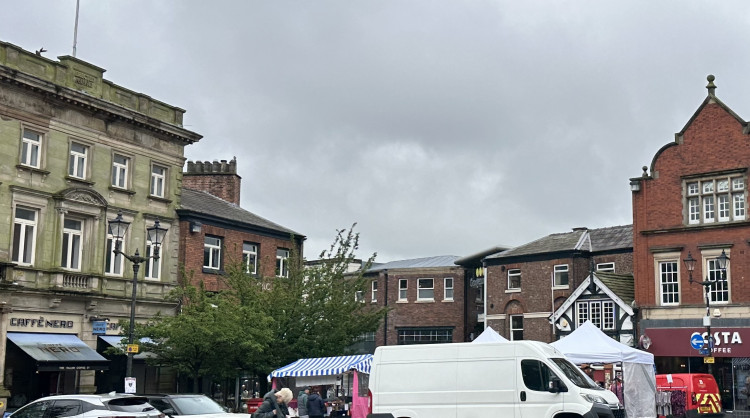 Caffè Nero (left), of Market Place. (Image - Macclesfield Nub News) 