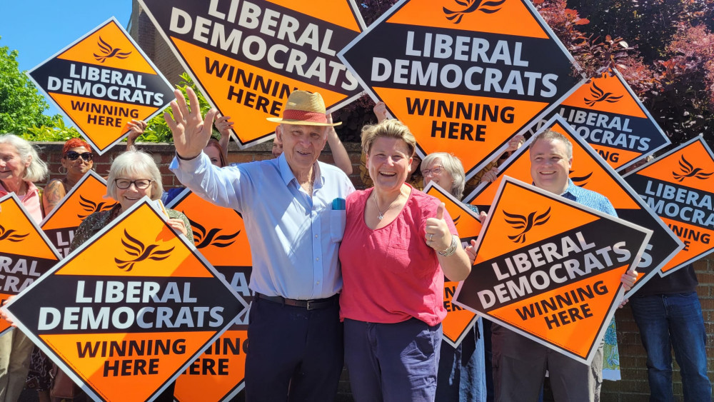 Sir Vince Cable, Sarah Dyke and supporters (Lib Dem handout) 