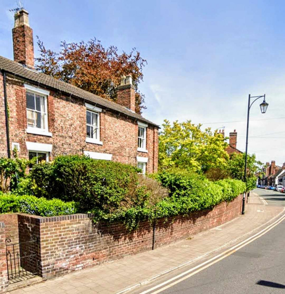 Full consent planning for a new two-storey detached home in the garden of 104 Welsh Row was withdrawn on Thursday 11 July (Google).