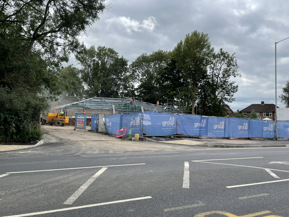 Work continues on the new Sainsbury's Local in High Lane at 84 Buxton Road, on the site of the former Dog & Partridge pub (Image - Nub News)