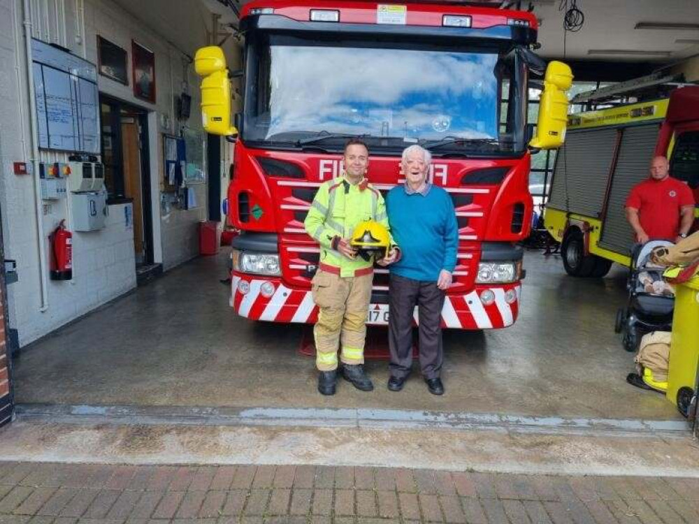 Richmond Villages Nantwich resident, Ted Thomas, a former firefighter, recently had the opportunity to reconnect with his past profession during a visit to the town's fire station (Nub News).