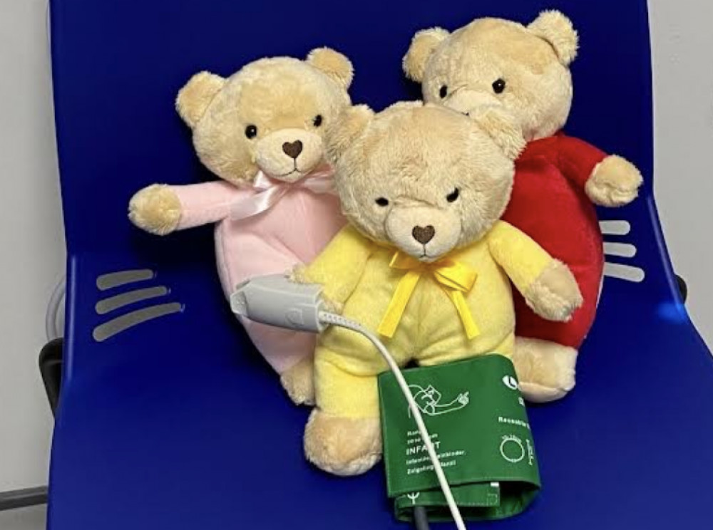 Free teddies will make hospital stay's easier for local children, thanks to a local good cause. (Photo: Freemasons of Cheshire)  