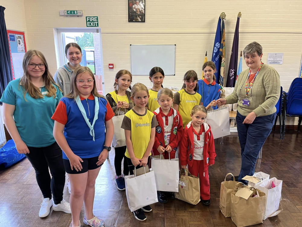 The girlguides dropping off the bags at Alsager and District Foodbank. (Photo: Girlguiding Alsager) 