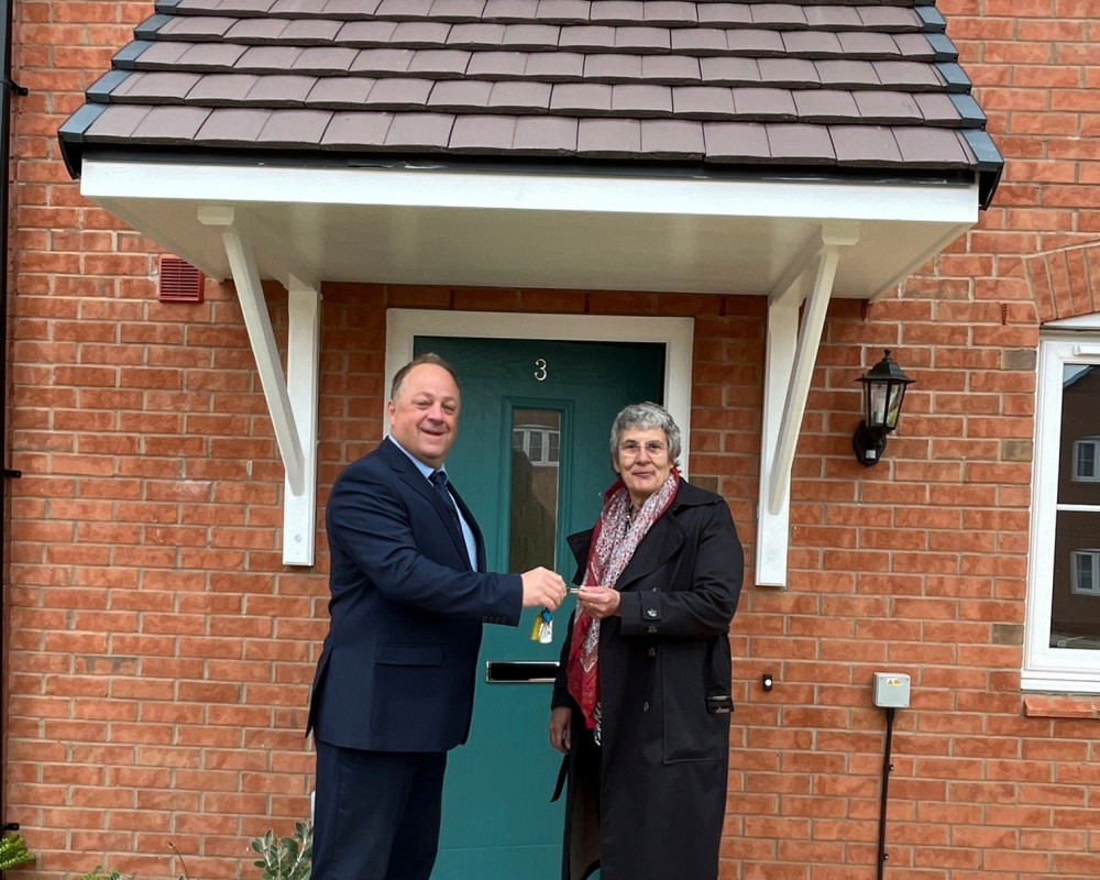 Charles Church Central technical director Nick Wilkins and head of housing at Warwick District Council Lisa Barker (image via Persimmon)