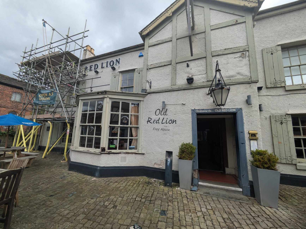 The Old Red Lion in London Road, Holmes Chapel is being refurbished. (Photo: Nub News)P