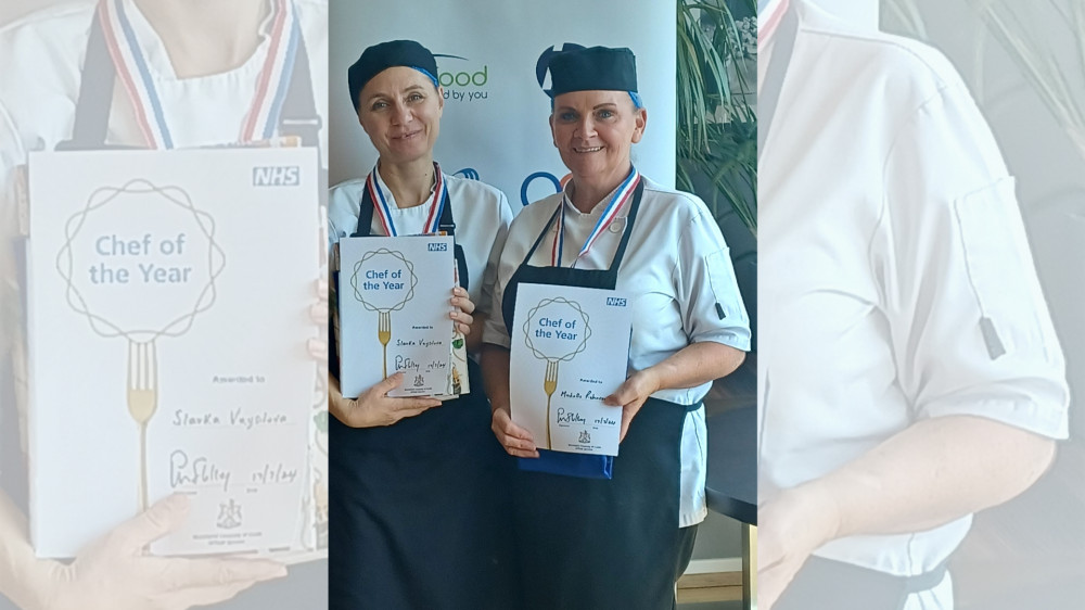 Slavka Vaysliova (left) and Michelle Robinson are both finalists in the NHS chef of the year awards - the pair are chefs at Stepping Hill Hospital (Image - Stockport NHSFT)