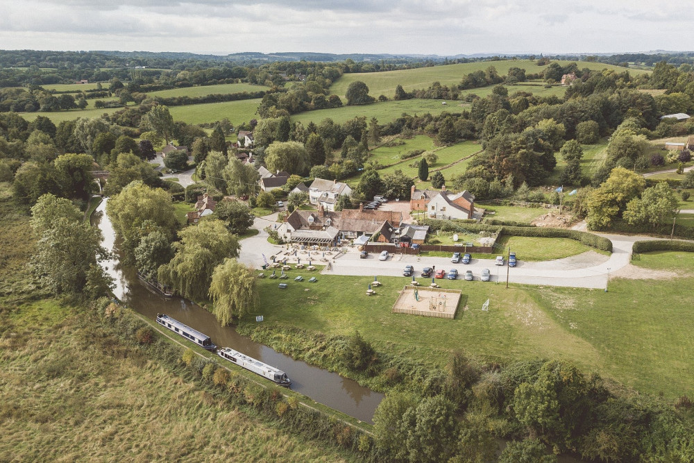 The Fluer de Lys is regularly packed on sunny summer Sundays (image via Fleur de Lys)