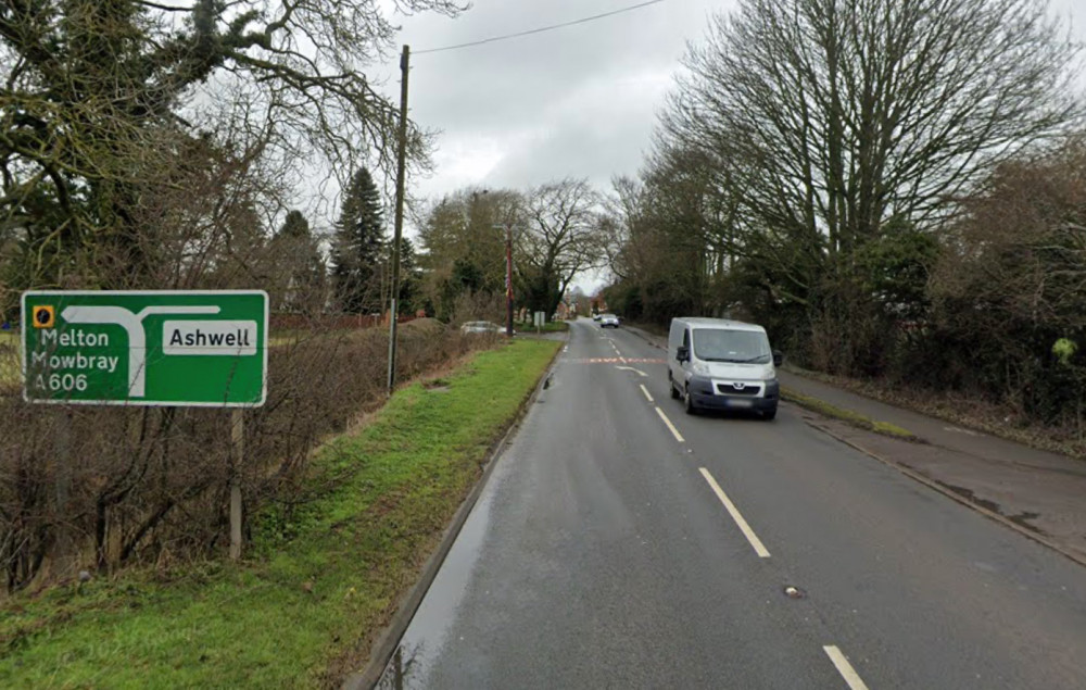 Two-way traffic lights will be installed on Oakham Road this month (Google).