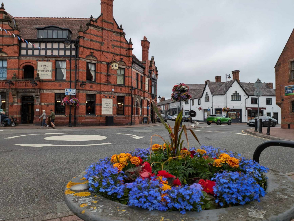 Celebrate all that's good about Sandbach and check out our local jobs guide. (Photo: Nub News)