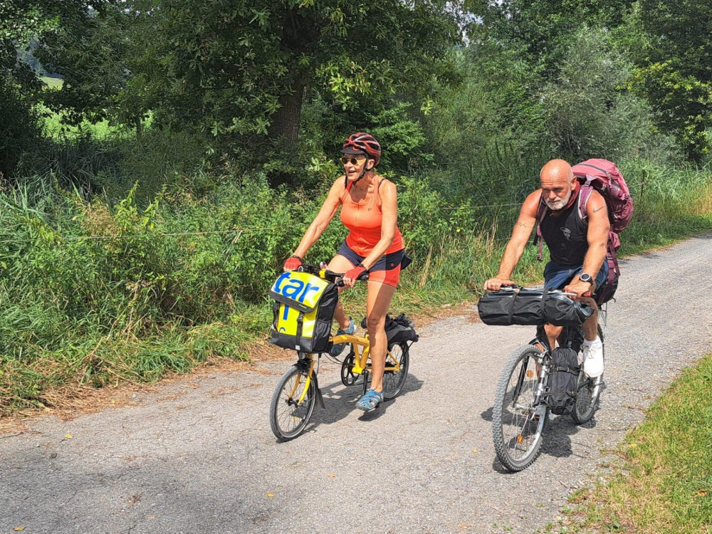 Zelda joined by partner Frank on her latest trip -from Basel to Como last week (image via Chalmers News PR)