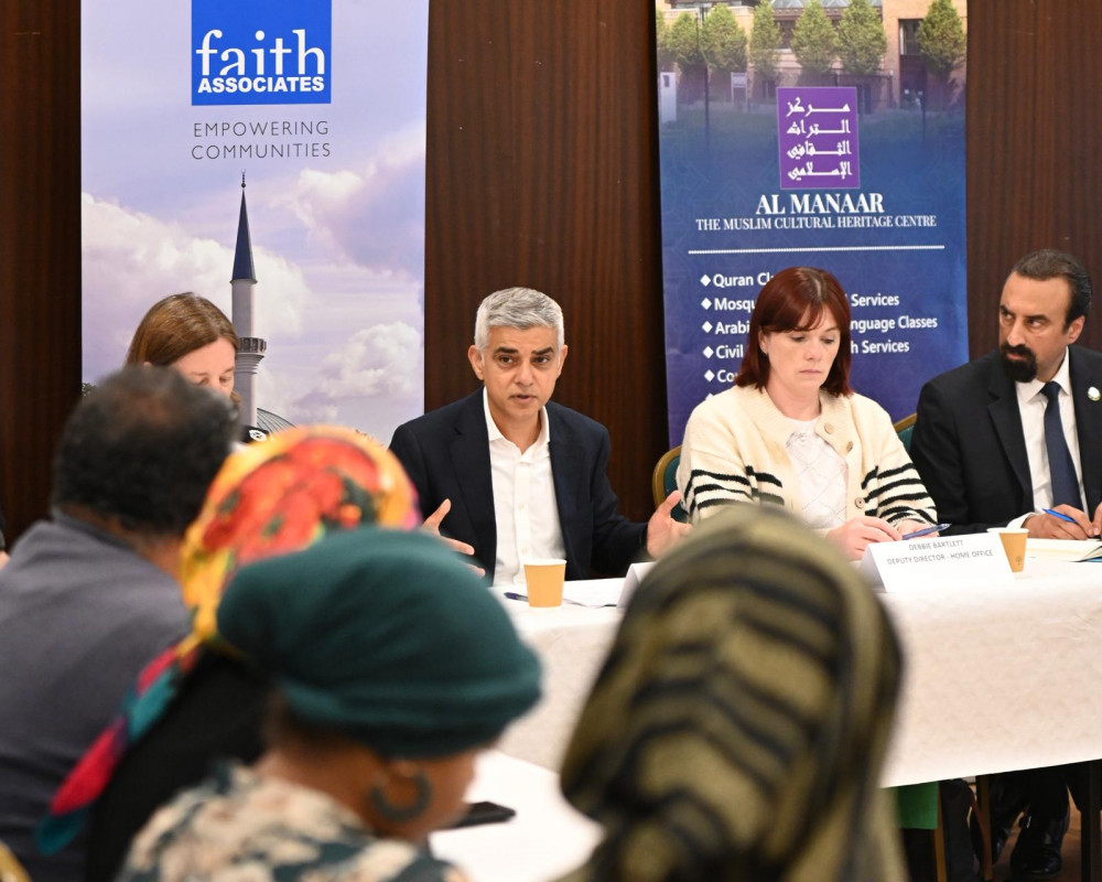 The Mayor of London has visited Al Manaar mosque to 'reiterate' City Hall's support for muslim communities following disorder across the country (credit: @MayorofLondon/X).