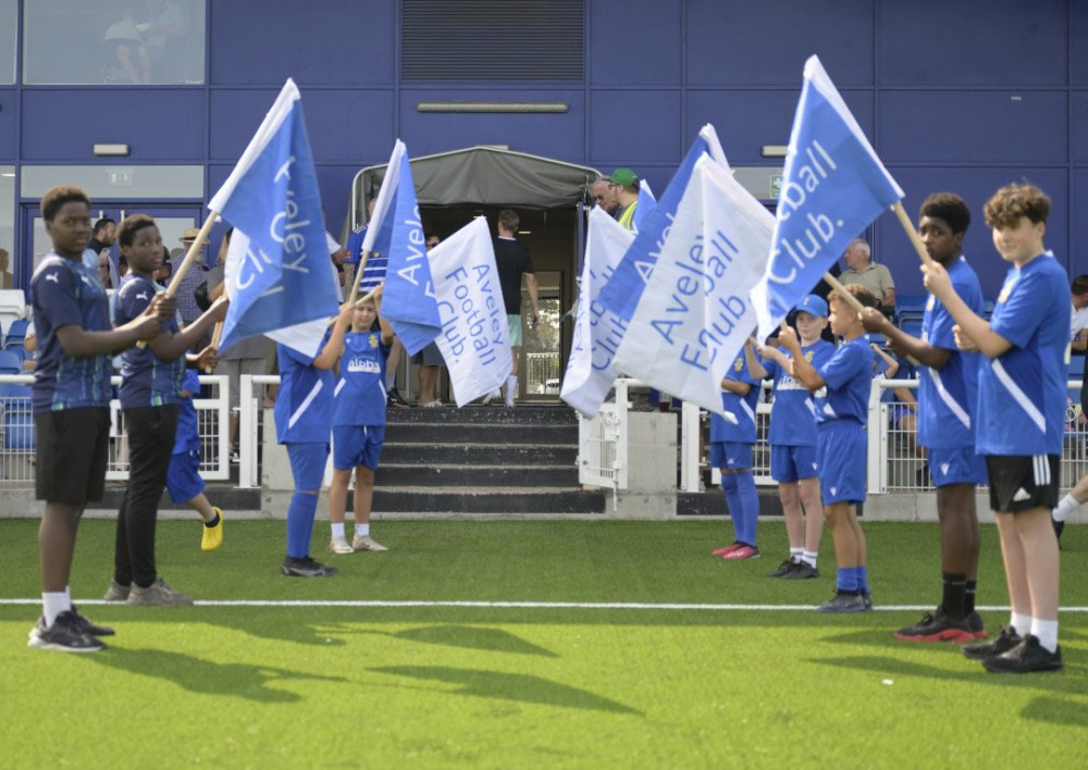 Aveley's newly laid pitch was officially opened by borough Mayor Kairen Raper before its first competitive fixture. 