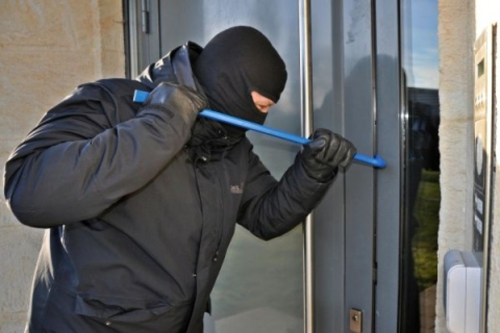 The burglars are reportedly targeting car keys, money, and jewellery. (File photo)