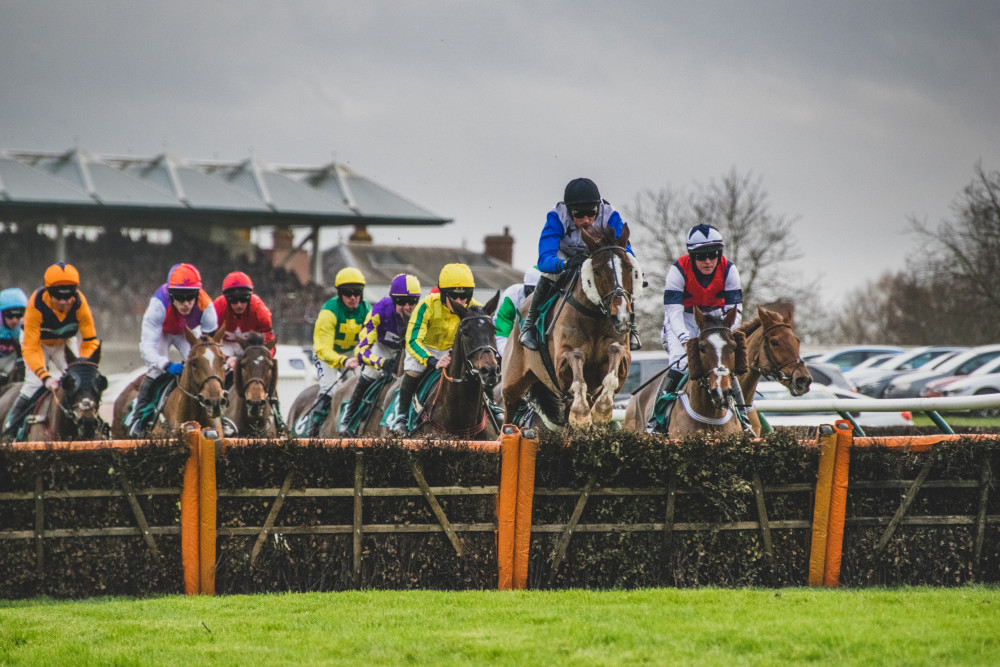 Warwick Racecourse (image via the Jockey Club)