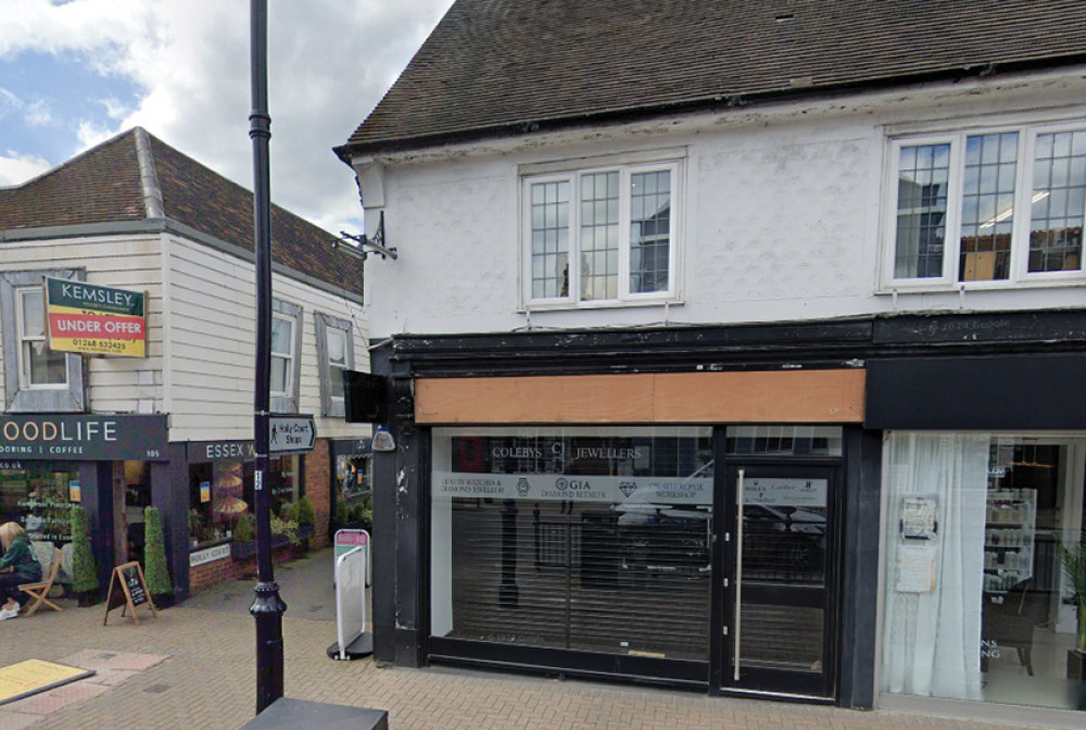 A former jewellers will become new Post Office. 