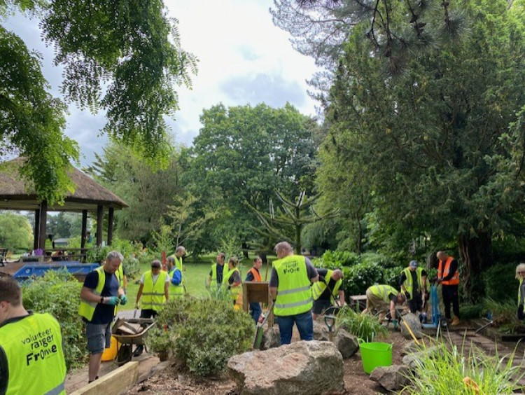 volunteer rangers tidy the 'Rabka' area in Victoria Park