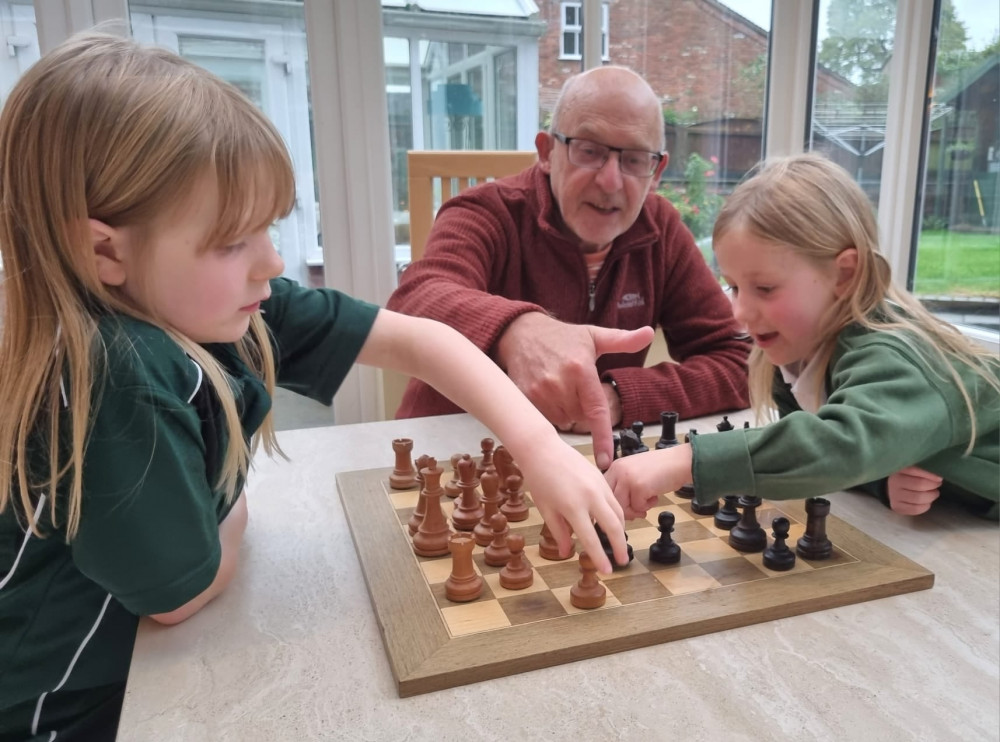 Alan Thomason with granddaughters Nora and Claudia Old. (Photo: Alan Thomason)