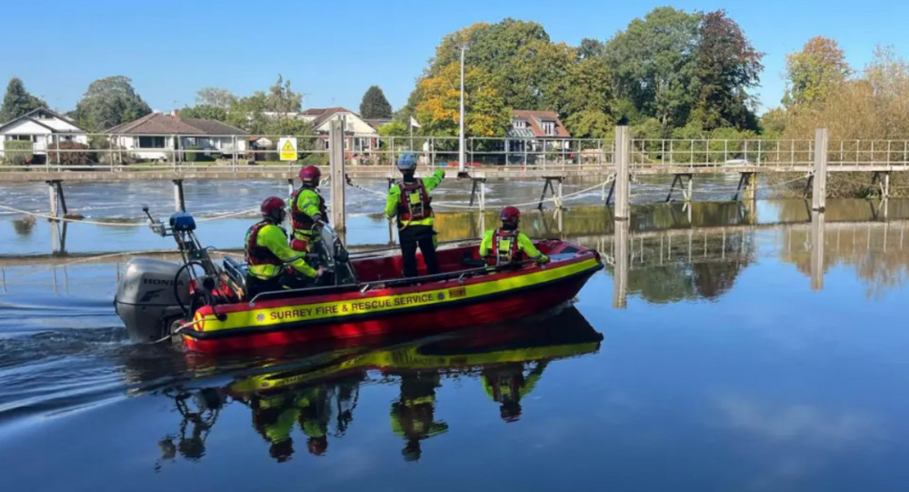 Rescue teams on scene (credit: SECAMB).