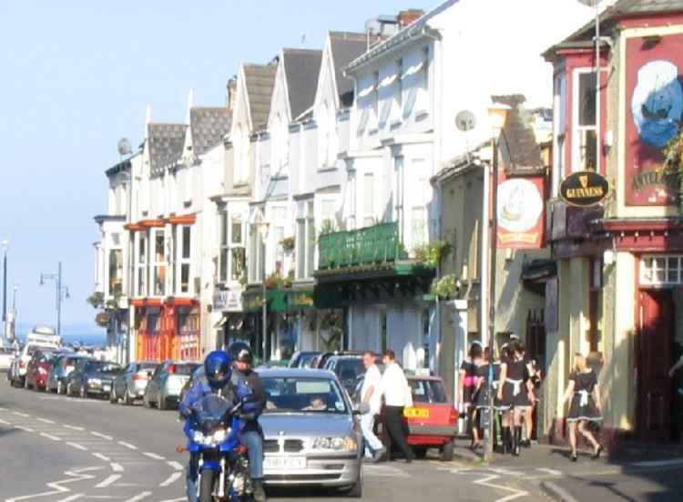 Along the Mumbles Mile. Image: Nigel Davies Along the Mumbles Mile. Image: Nigel Davies