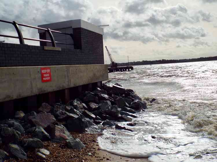 Wet and windy as storms hit peninsula