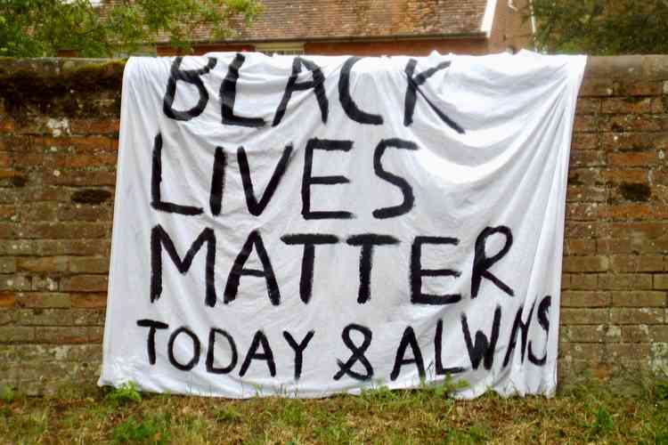 Teenager's powerful Black Lives Matter banner