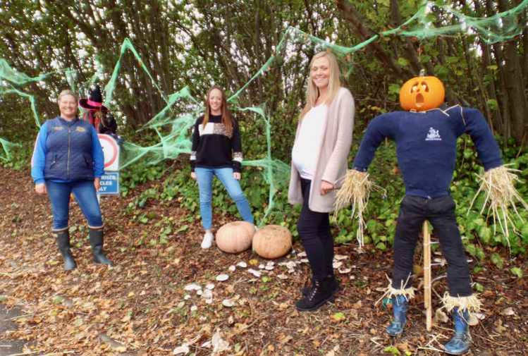 FOSS members Hazel Ackland, Theresa Muhlbauer, and chair Kirsty Button on the spooky trail