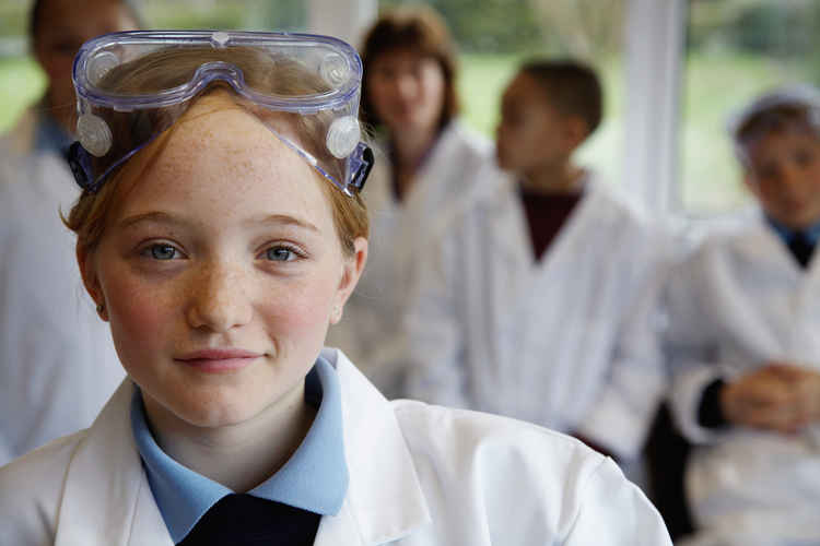 Encouraging young female scientists