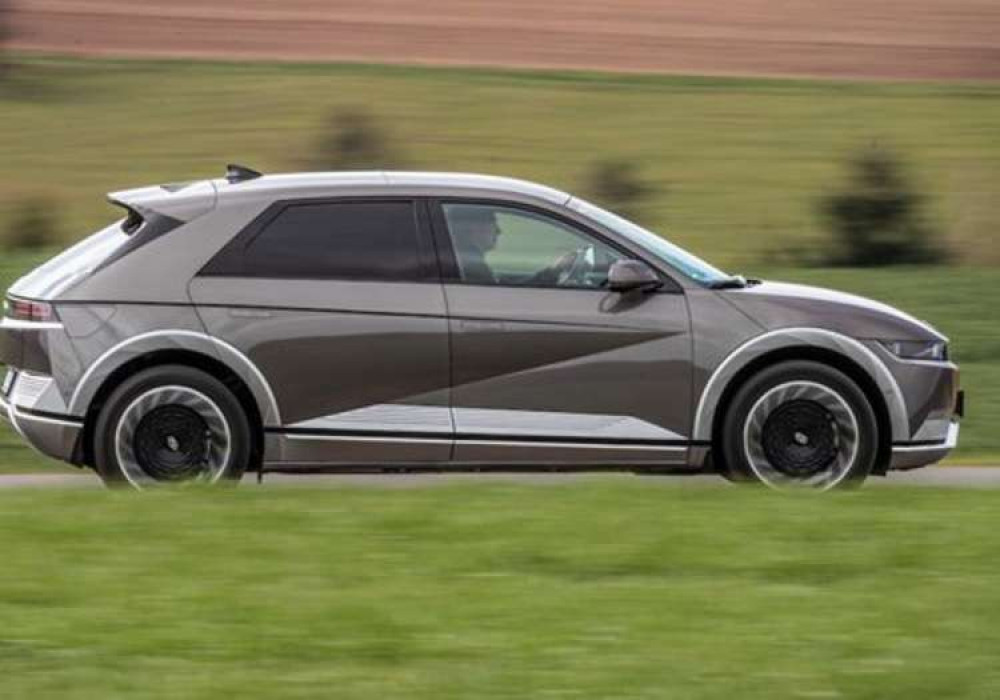 The IONIQ 5 looks cooler than an Audi and makes the Tesla Model Y seem like it's from a decade ago.