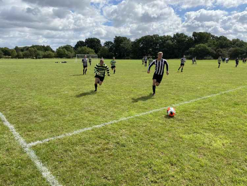 Kenilworth Wardens Reserves played The Engine in a preseason friendly last August