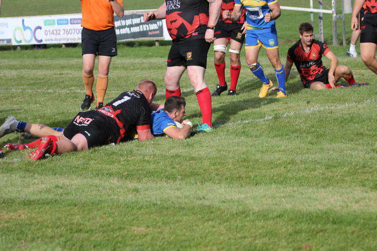 Kenilworth came into the game on the back of three successive bonus point victories (Image by Willie Whitesmith)