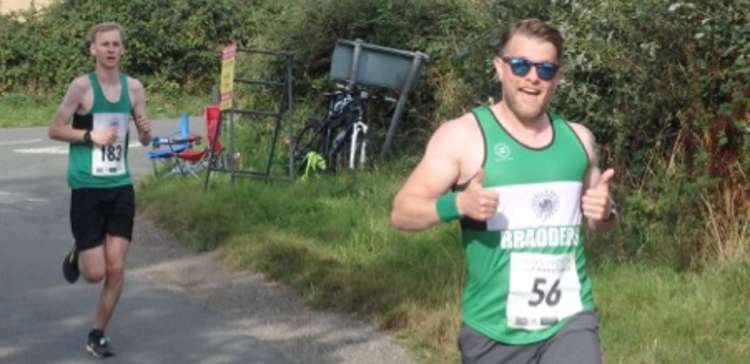 The race returned to a one lap route, heading out to Beausale and back into Kenilworth (Image by Kenilworth Runners)