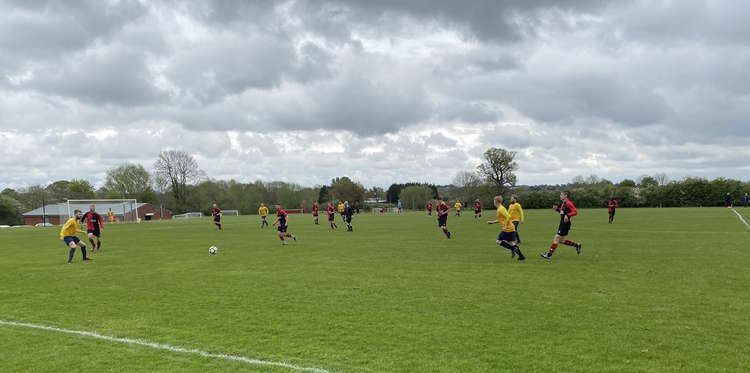 Kenilworth Wardens defeated lower-league opposition in Shilton to reach the semi finals of the Bedworth Nursing Cup