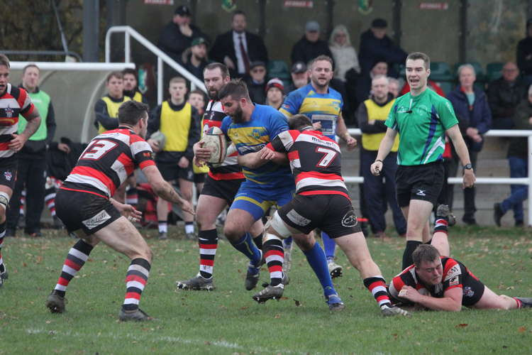 Kenilworth RFC lost by a single point to Championship Premier side Nuneaton in the Warwickshire County Cup final (Image by Willie Whitesmith)