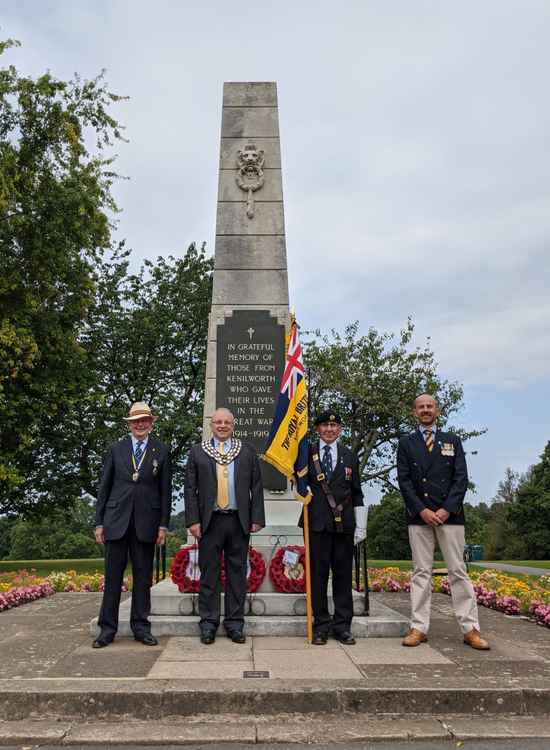 VJ75 at the War Memorial on Abbey Hill