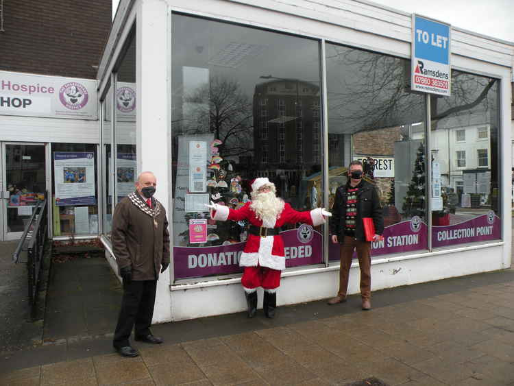 Cllr Richard Dickson was joined by MP Jeremy Wright and Father Christmas today