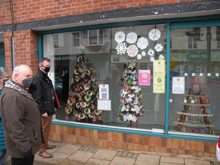 MP for Kenilworth and Southam Jeremy Wright and Mayor of Kenilworth Cllr Richard Dickson inspect Christmas Trees in the former Poundland unit on Warwick Road