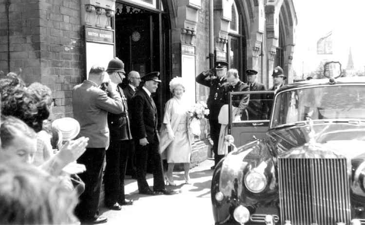 The Queen Mother alights at Kenilworth Railway station on 9 July 1964 for the Royal Show at Stoneleigh Park (Reference - PH, 167/1, img - 1835 Warwickshire County Record Office)