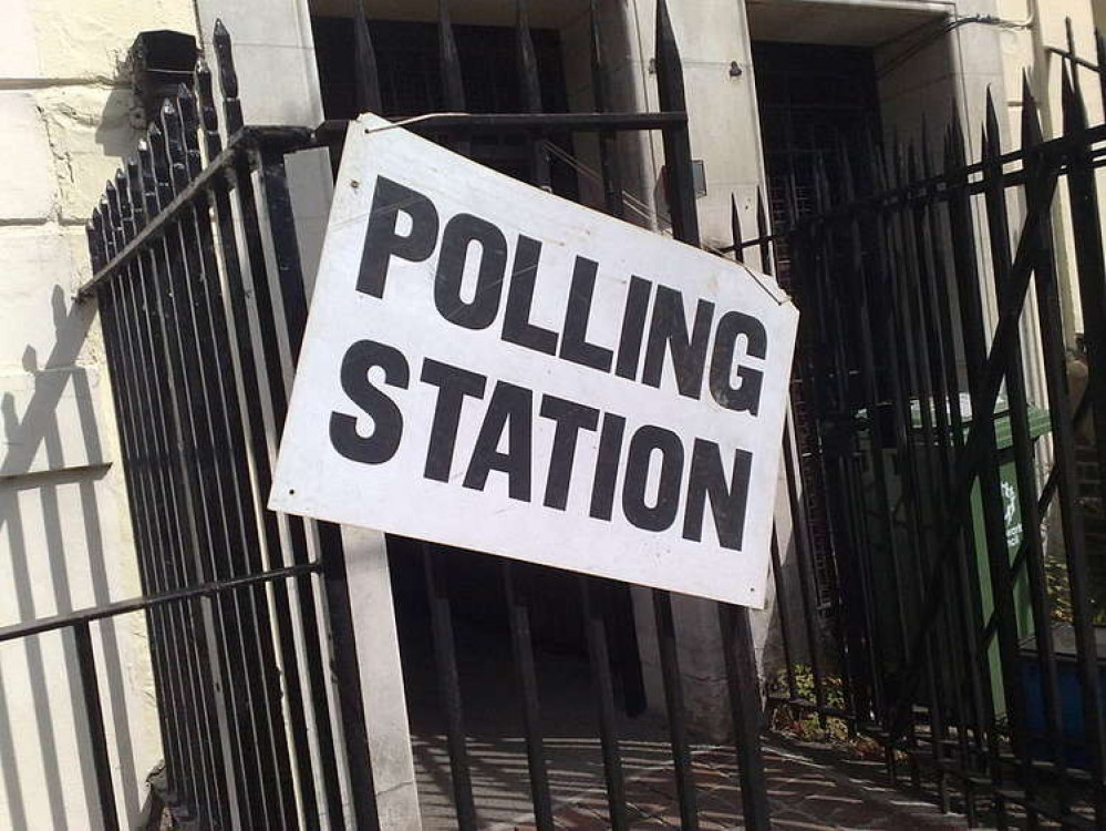 (Image by secretlondon123https://commons.wikimedia.org/wiki/File:UK_polling_station_sign.jpg)