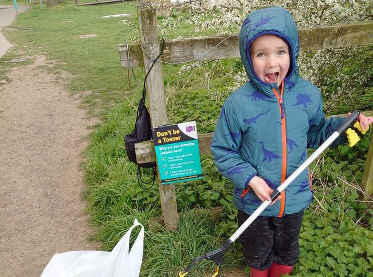 Laurie Cable, five, has been collecting litter in and around Kenilworth every time he goes out for a walk