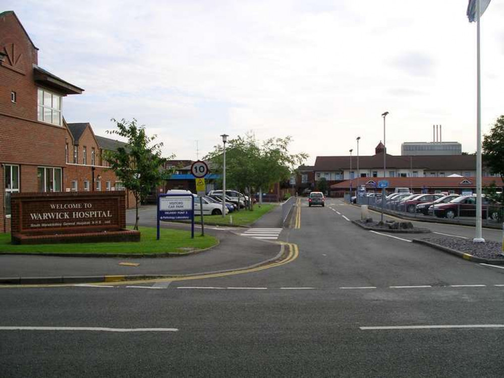 The Bluebell Birth Centre at Warwick Hospital has had to close 12 times since June (Image via Snowmanradio https://upload.wikimedia.org/wikipedia/commons/thumb/a/a9/Warwick_hospital_lakin_rd_4u07.JPG/800px-Warwick_hospital_lakin_rd_4u07.JPG)