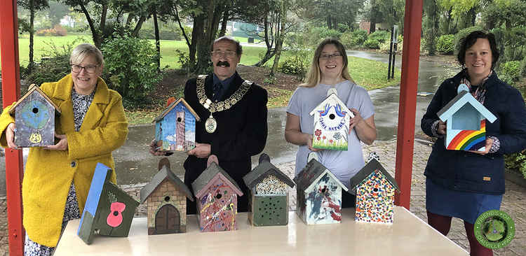 North West Leicestershire District Council Chairman, Councillor Virge Richichi, with (L-R) Kate Insley, Sandra Ramp, Amy Shepherd from Friends of Coalville Park