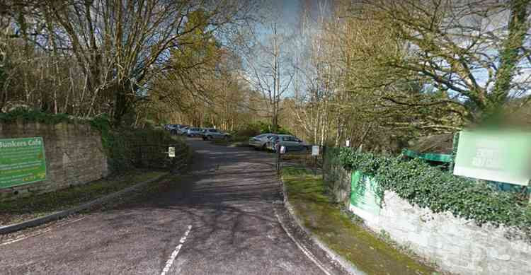 The entrance to Entry Hill golf course. Google. Permission for use by all partners