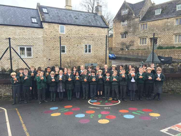 Wellow School children celebrate Christingle